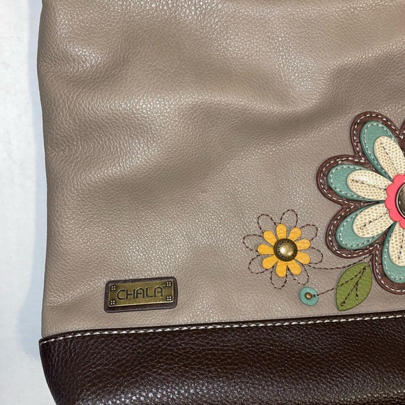 Chala Daisy Flower Sweet Messenger/Crossbody Bag Purse Handbag. Super Cute - Picture 3 of 15